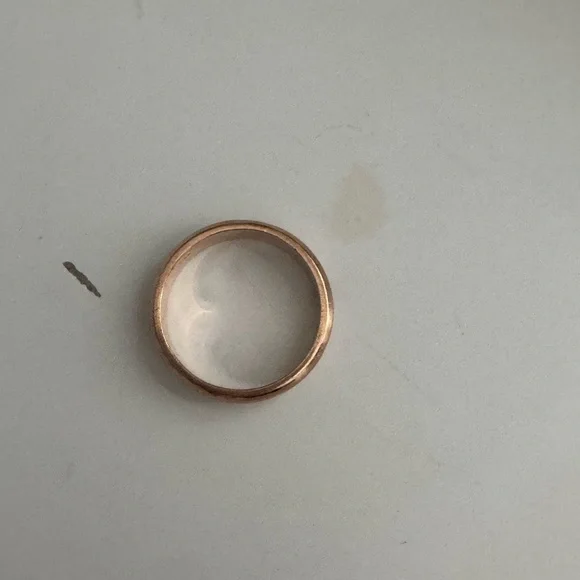 14K Rose Gold Ring - Picture 3 of 5